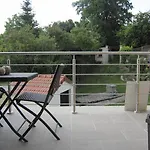 Couette-café Au Chardon Bleu 3*