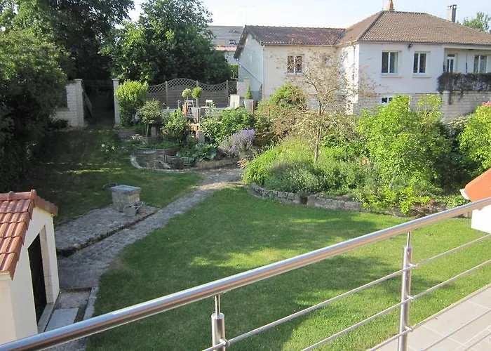 Au Chardon Bleu Couette-café